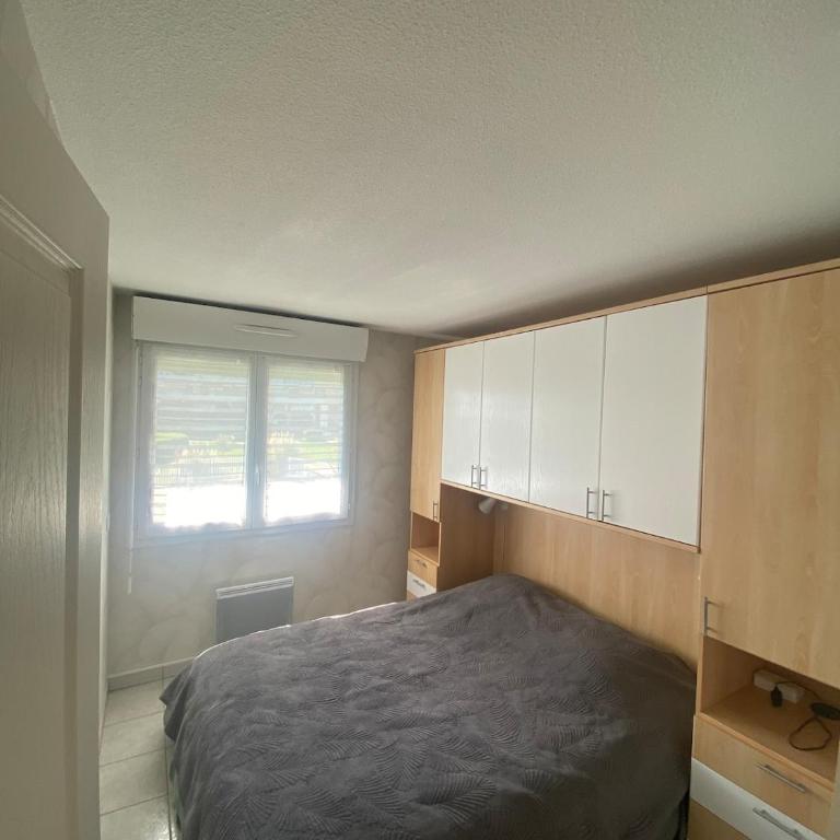 T2 vue mer, parc, piscine, terrasse, parking - Apartment mit 1 Schlafzimmer - 16