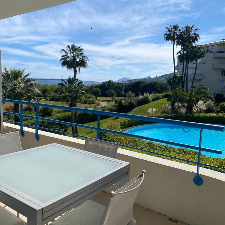 T2 vue mer, parc, piscine, terrasse, parking - Apartment mit 1 Schlafzimmer - 4