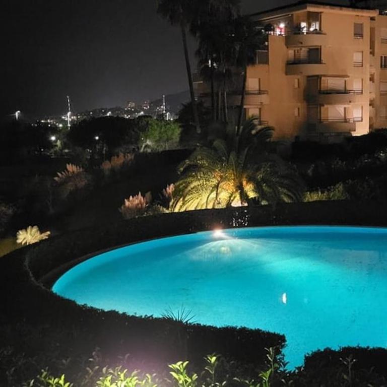 T2 vue mer, parc, piscine, terrasse, parking - Apartment mit 1 Schlafzimmer - 3
