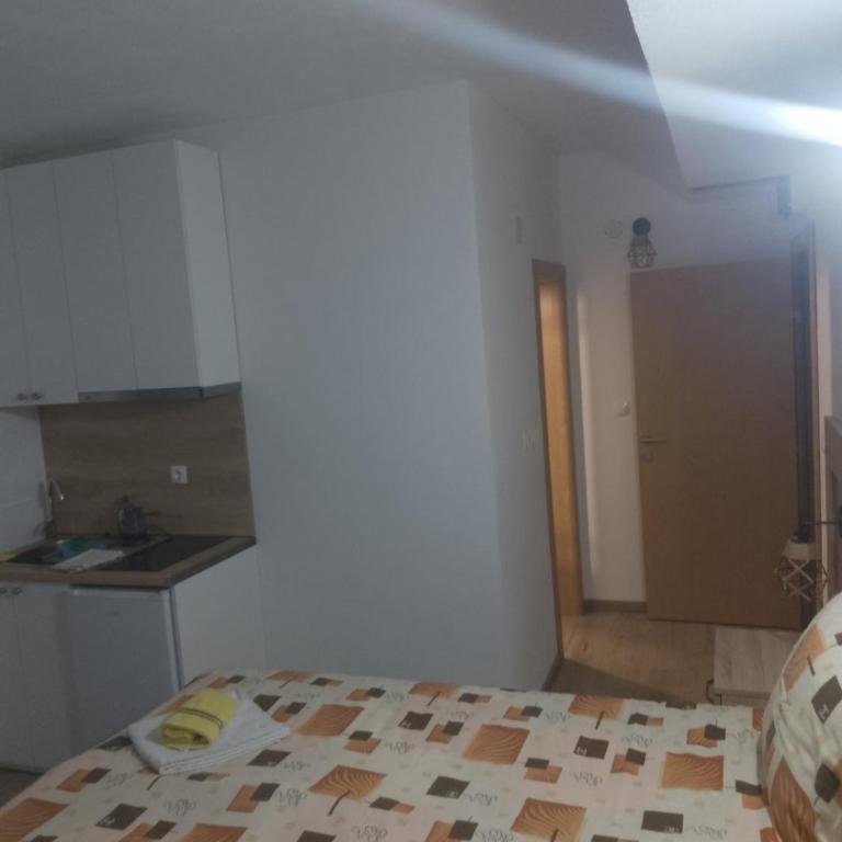 Apartmani Knezevic - Apartment - 4