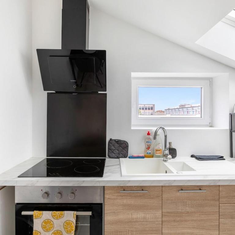 Studio Très Jolie & Frais avec Ventilateur, PARKING Privé Gratuit, MULHOUSE centre - Apartamento de 1 dormitorio - 7