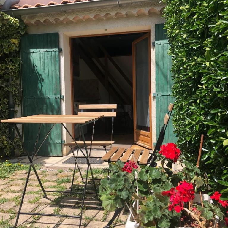 StudioT2 au calme petit jardin proche centre-ville - Maison 1 Chambre - 1