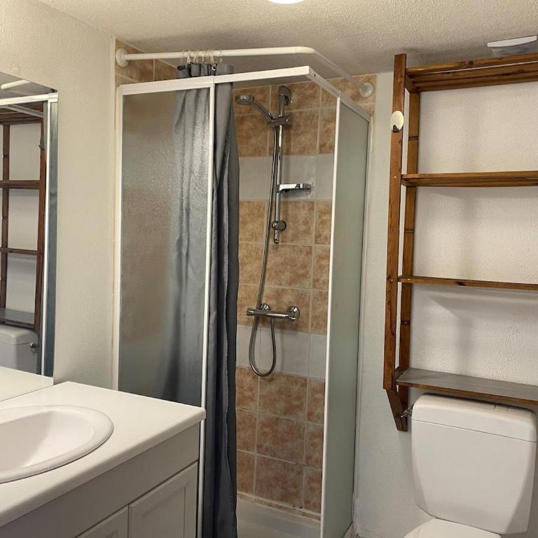 StudioT2 au calme petit jardin proche centre-ville - Maison 1 Chambre - 6