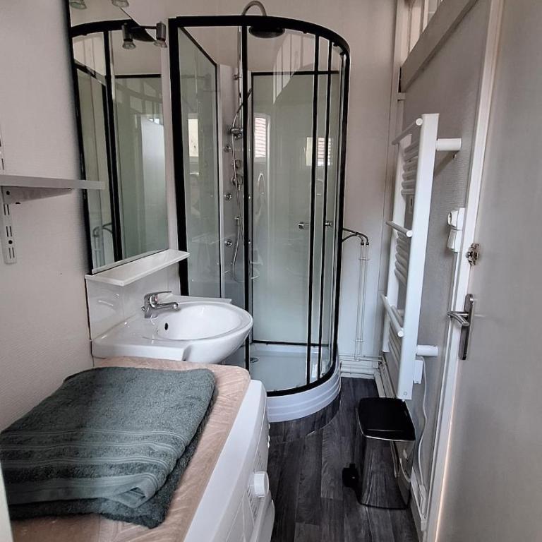 L'Escapade 2 - Studio-cabine avec accès terrasse - One-Bedroom Apartment - 20