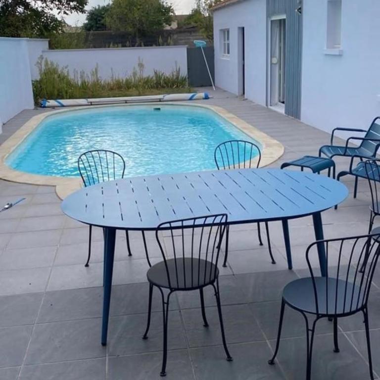 Maison 4 chambres avec piscine - Ferienhaus - 15