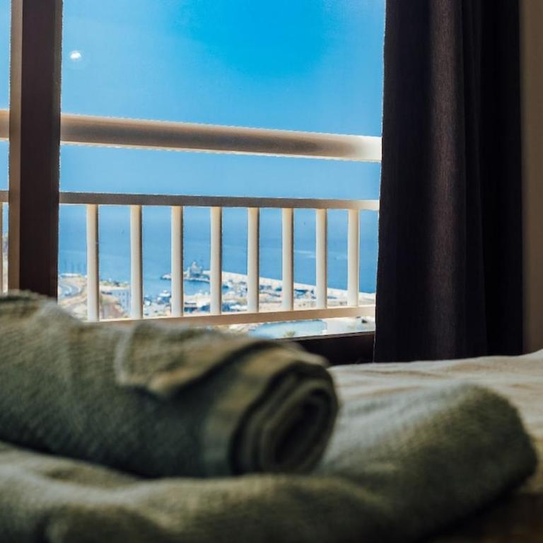 La Vida Loca Apartment - One-Bedroom Apartment with Ocean View - 16