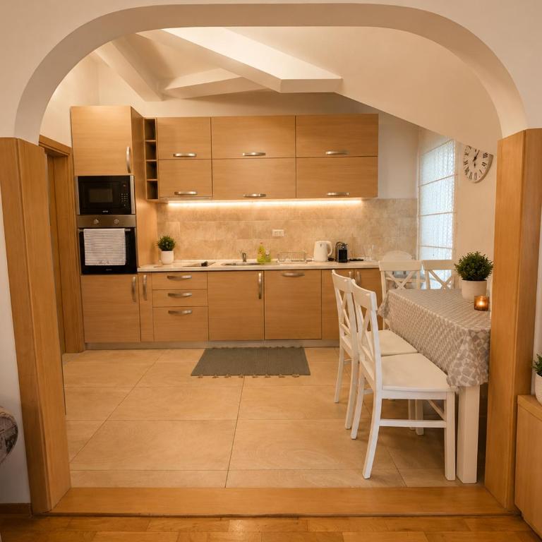 Porto Nest Apartment-1 minute walk to Porto Montenegro - Family Two-Bedroom Apartment with View - 11
