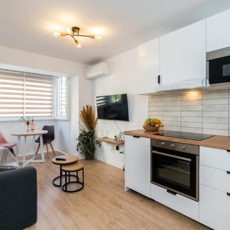 Playa 5 min # Trabajo # Bares cerca # Simancas - Apartamento de 1 dormitorio - 3