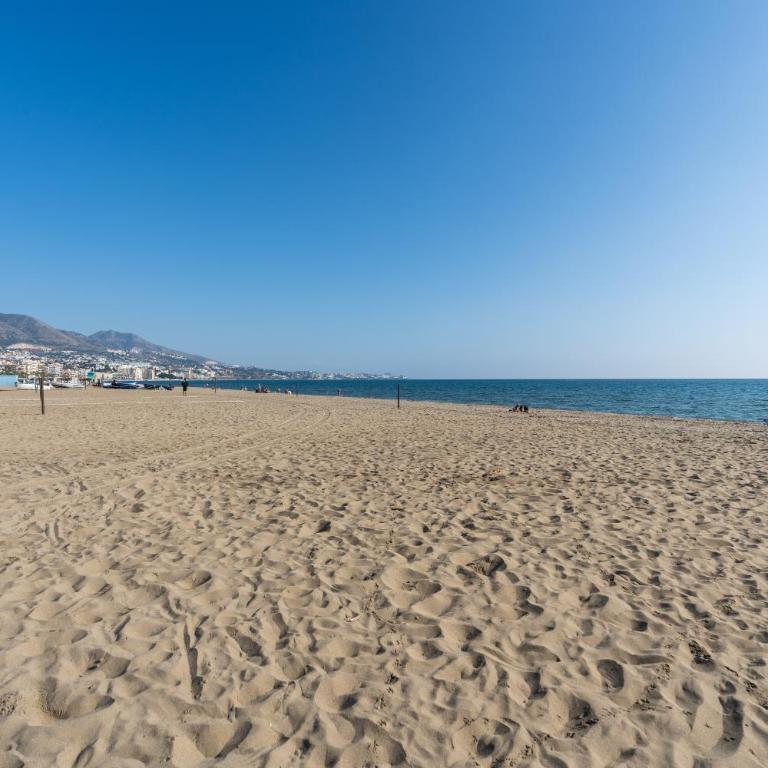 Playa 5 min # Trabajo # Bares cerca # Simancas - Apartamento de 1 dormitorio - 12