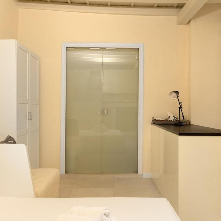 Junior Suite Milano- Quiet and Comfort - Appartamento con 1 Camera da Letto - 11