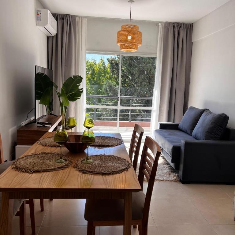 Luminoso departamento a estrenar con balcón - Apartamento de 1 dormitorio con terraza - 2