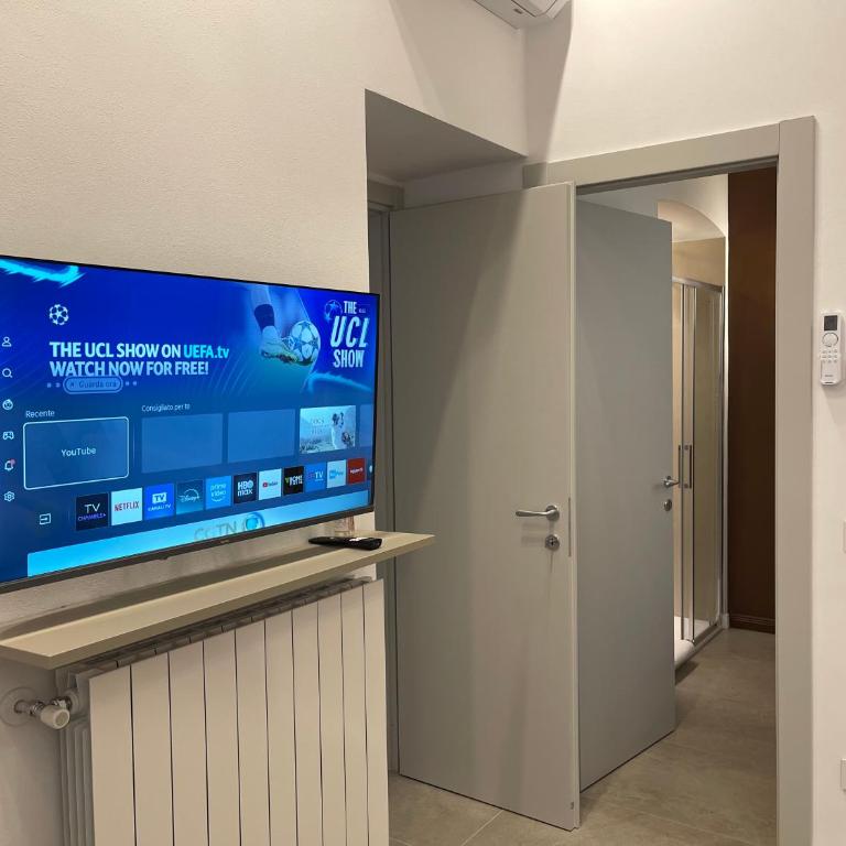 Home by Gàni - One-Bedroom Apartment with Balcony - 4