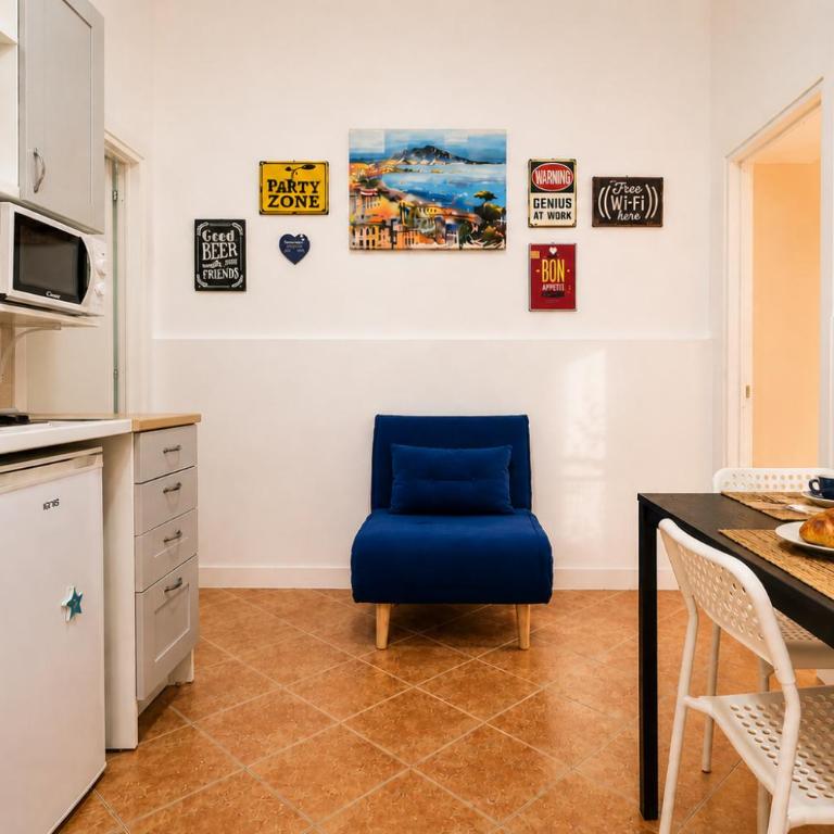 Murales In Bed Quartieri Spagnoli - One-Bedroom Apartment - 11