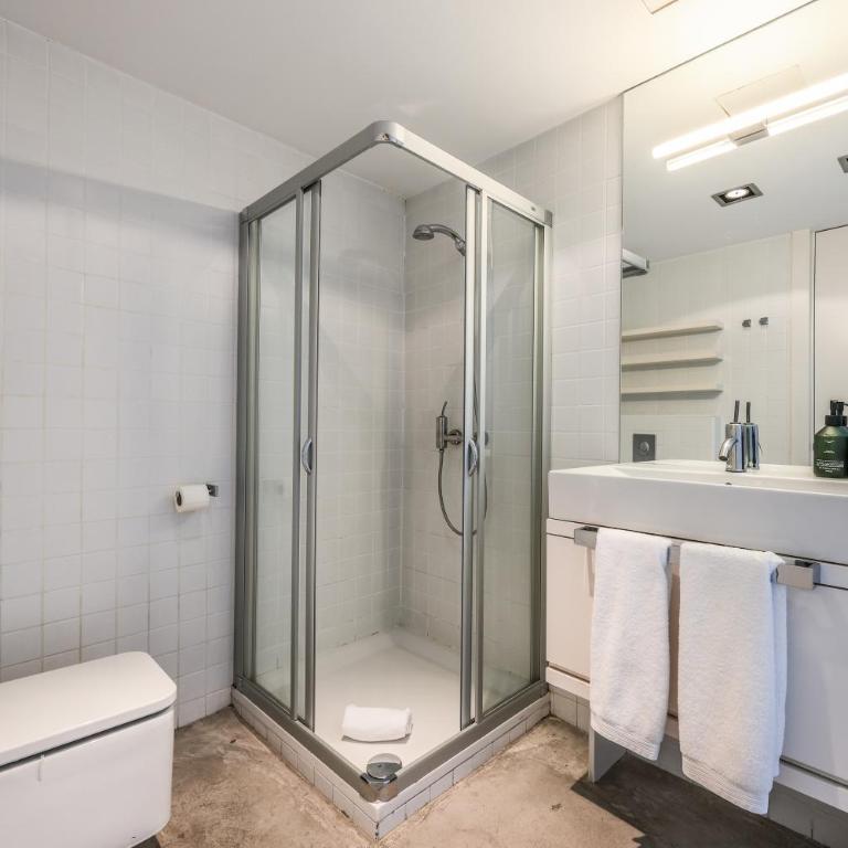 AmazINN Boutique Madrid Retiro - Deluxe Apartment - 25