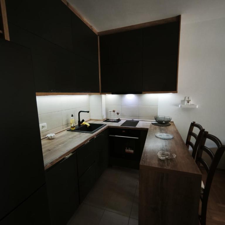 Black Loft - One-Bedroom Apartment - 9