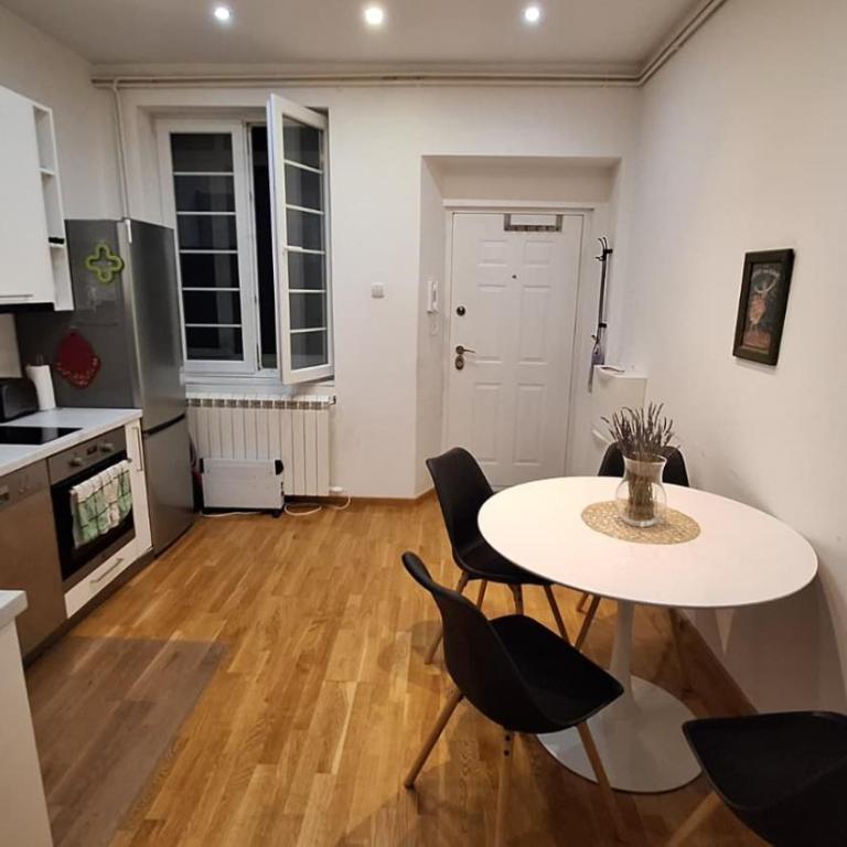 Modern apartment in the city center - Apartman sa 1 Spavaćom Sobom - 19