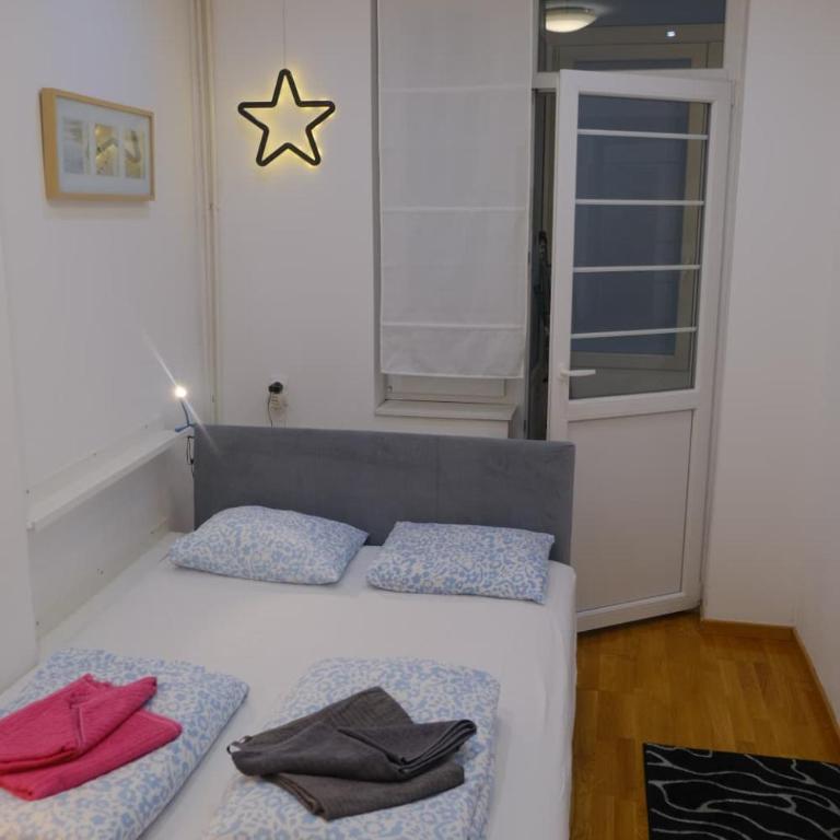 Modern apartment in the city center - Apartman sa 1 Spavaćom Sobom - 2