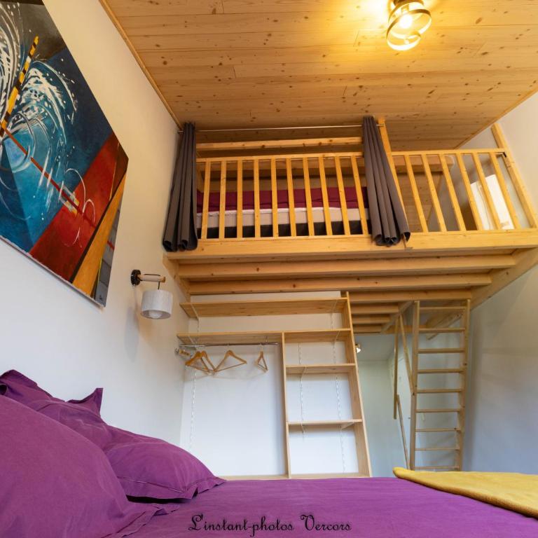 Aux Buis Gourmands - Chambre Quadruple avec Salle de Bains Privative - 8