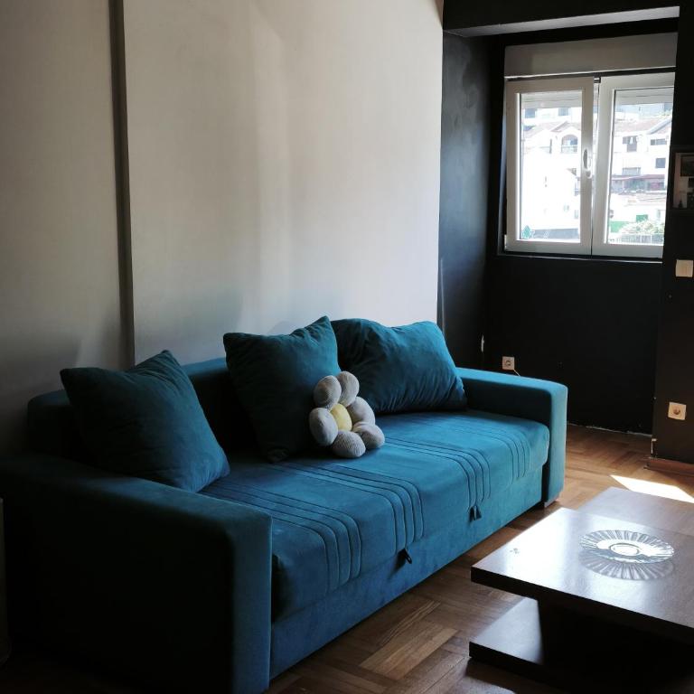 Black Loft - One-Bedroom Apartment - 1
