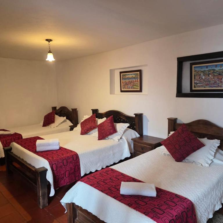El Hotel Don Paulino - Family Room - 2