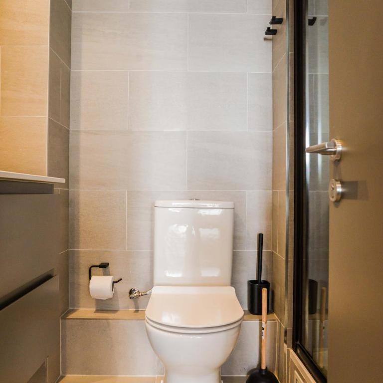 Chic Apartment with Balcony & Pool in Las Condes - Apartamento - 31