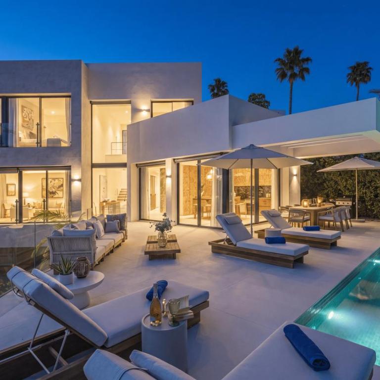 VACATION MARBELLA I Villa Glamour, Brand-New 4BR, Private Infinity Pool, Open Air Cinema, Sea View, Gated Security, Minutes to Golden Mile, - Villa Superior - 6