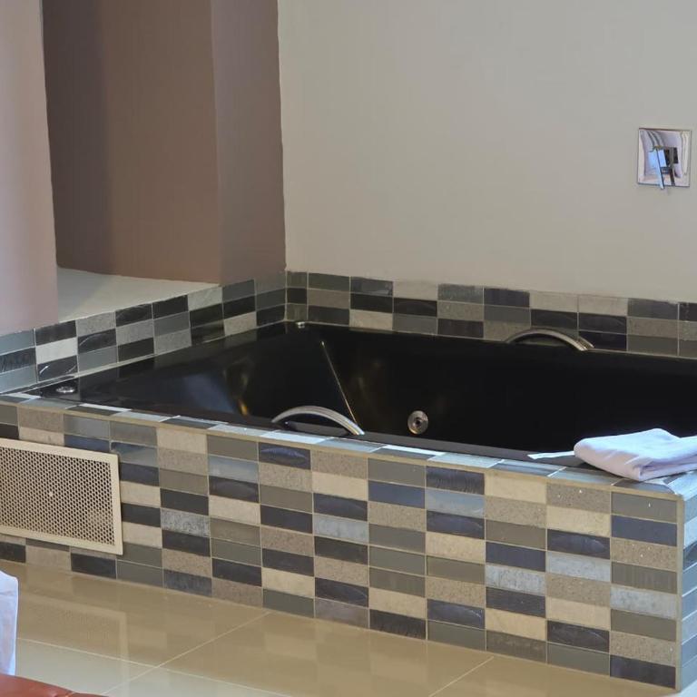 Infinity Hotel - Superior Double Room - 7