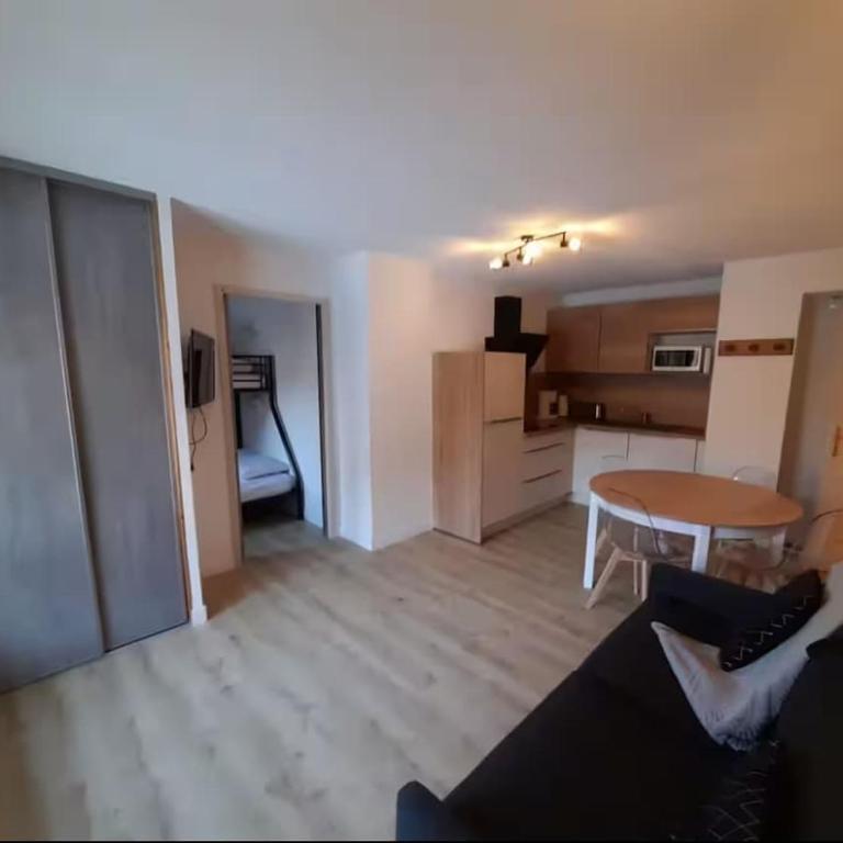 Chalet Cosy, Neuf, RDC, Terrasse, Pied des Pistes, - Appartement 2 Chambres - 24