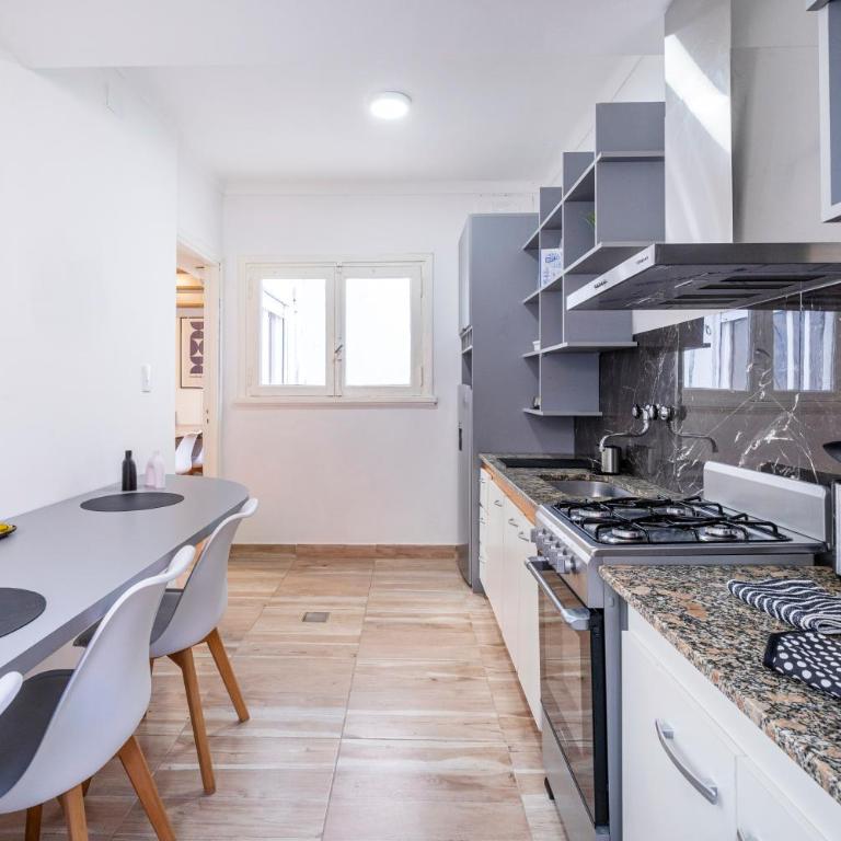 Departamento Moderno sobre Güemes - One-Bedroom Apartment - 10