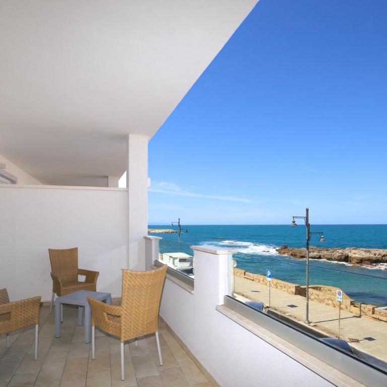 Hotel & SPA Riviera Castelsardo - Superior Double Room with Balcony and Sea View - 18