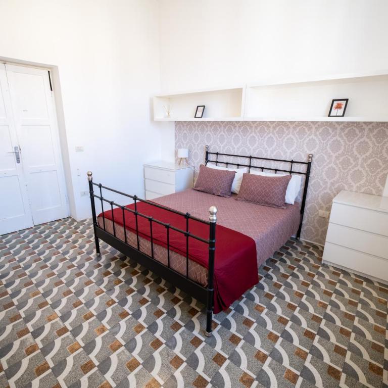 Elegante appartamento vista mare con 4 camere, balconi e ascensore Centro Pescara - Apartment - 17