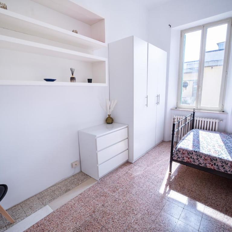 Elegante appartamento vista mare con 4 camere, balconi e ascensore Centro Pescara - Apartment - 21