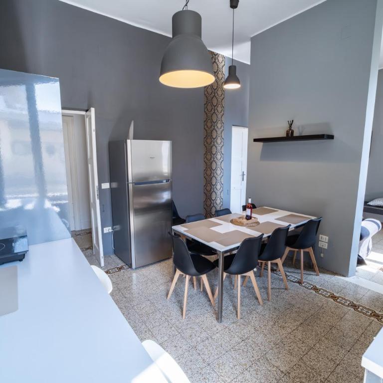 Elegante appartamento vista mare con 4 camere, balconi e ascensore Centro Pescara - Apartment - 23