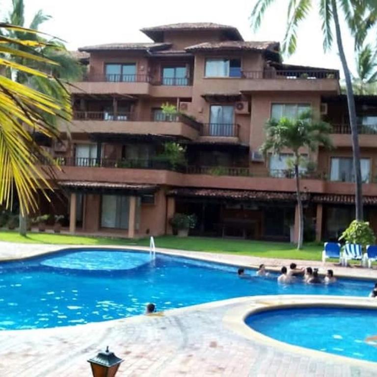Beachfront Paradise, 5-bdr, 3-bath, Resort Access - Deluxe Triple Room with Sea View - 2