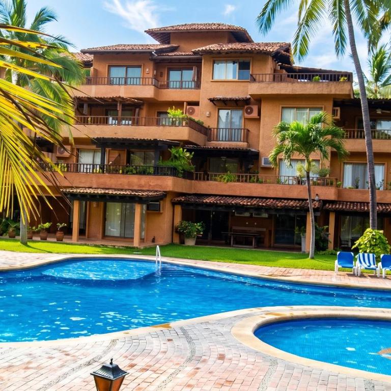 Beachfront Paradise, 5-bdr, 3-bath, Resort Access - Deluxe Triple Room with Sea View - 3