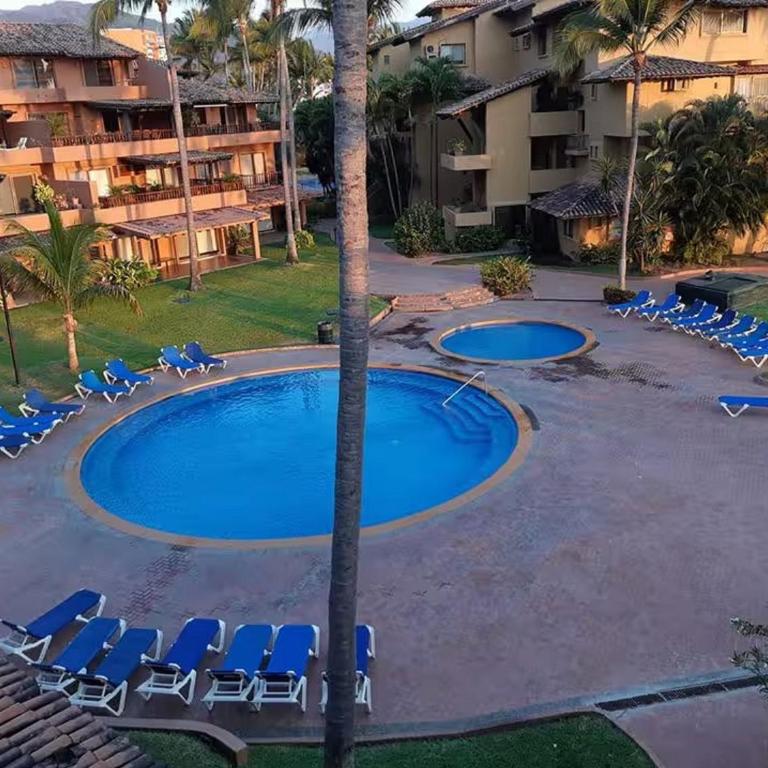 Beachfront Paradise, 5-bdr, 3-bath, Resort Access - Deluxe Triple Room with Sea View - 9