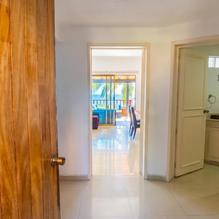 Beachfront Paradise, 5-bdr, 3-bath, Resort Access - Deluxe Triple Room with Sea View - 18