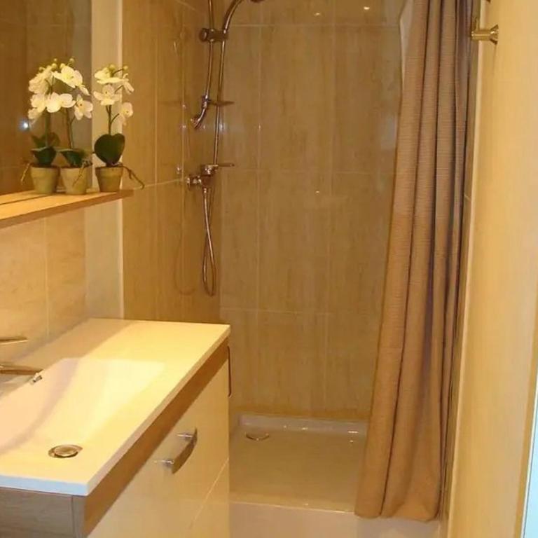 Appartement calme avec jardin privé - 5 pers. - FR-1-433-160 - Apartment - 6