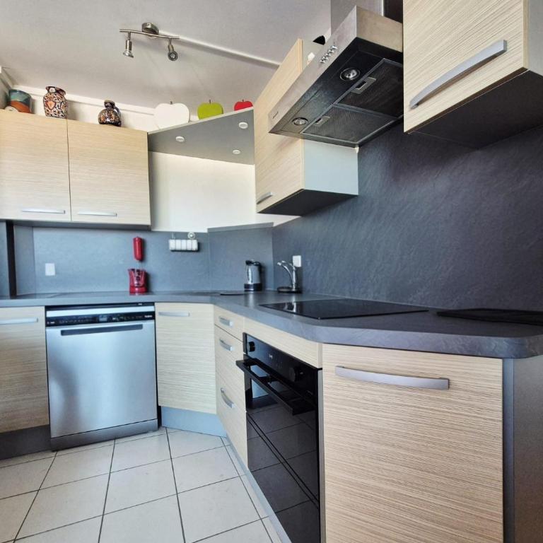 T2 climatisé, vue Mer totale, ascenseur, 2 à 4 pers, parking privé, Wifi fibre, proche des commerces, Kanumera Barcarès - Apartment mit Meerblick - 21