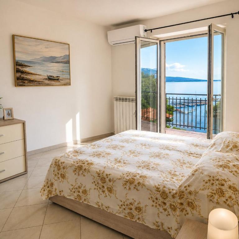 Lodge Rosa - Double Room with Park View - 13