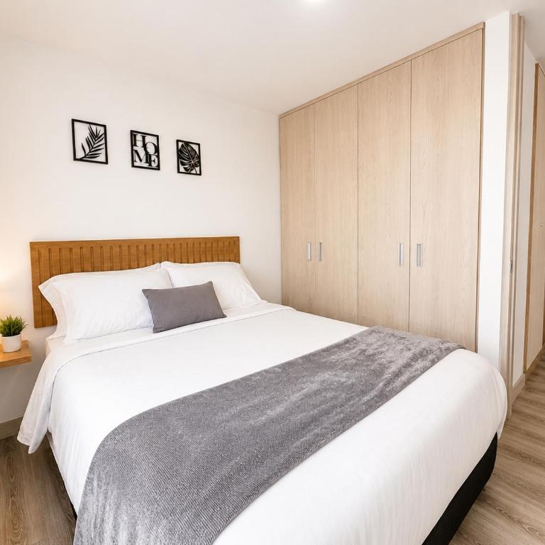 Comodo Apto Diagonal MALL PLAZA - Apartamento de 3 dormitorios - 11
