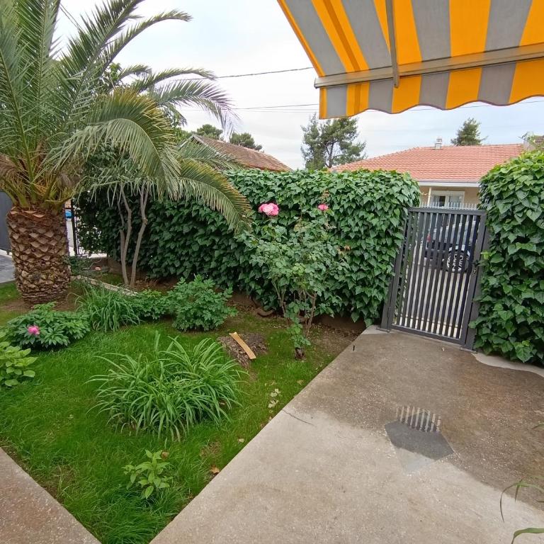 House in the greenery Podgorica - Apartman sa 2 Spavaće Sobe - 10