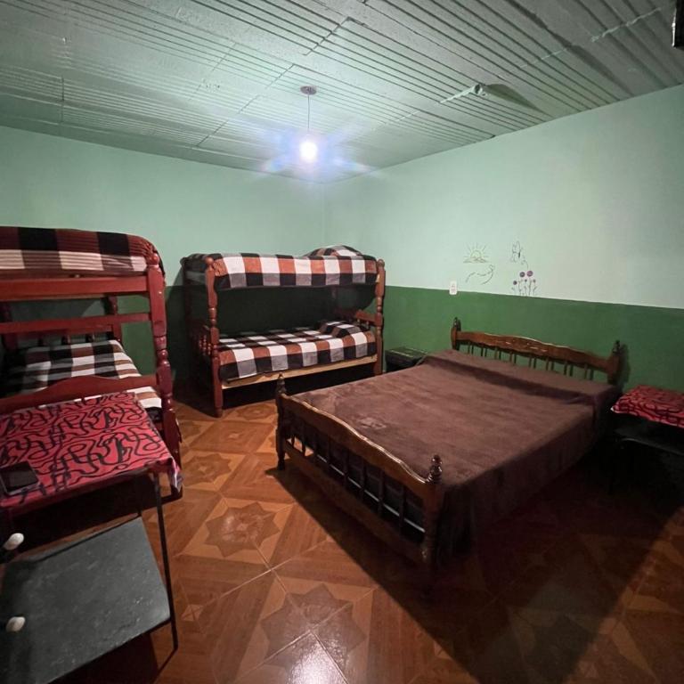 HOSTAL LUCERO - Private Family Room with Shared Bathroom - 3