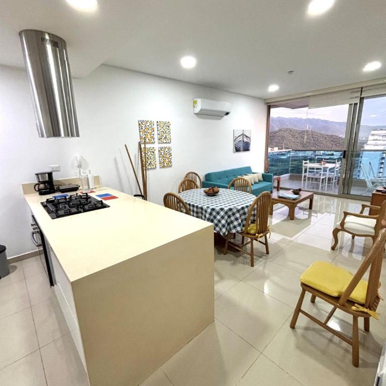Ocean front with direct access to the beach - Apartamento - 54