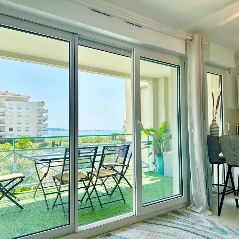 2Bed Seaview swimming pool beach on footparking - Apartment - 7