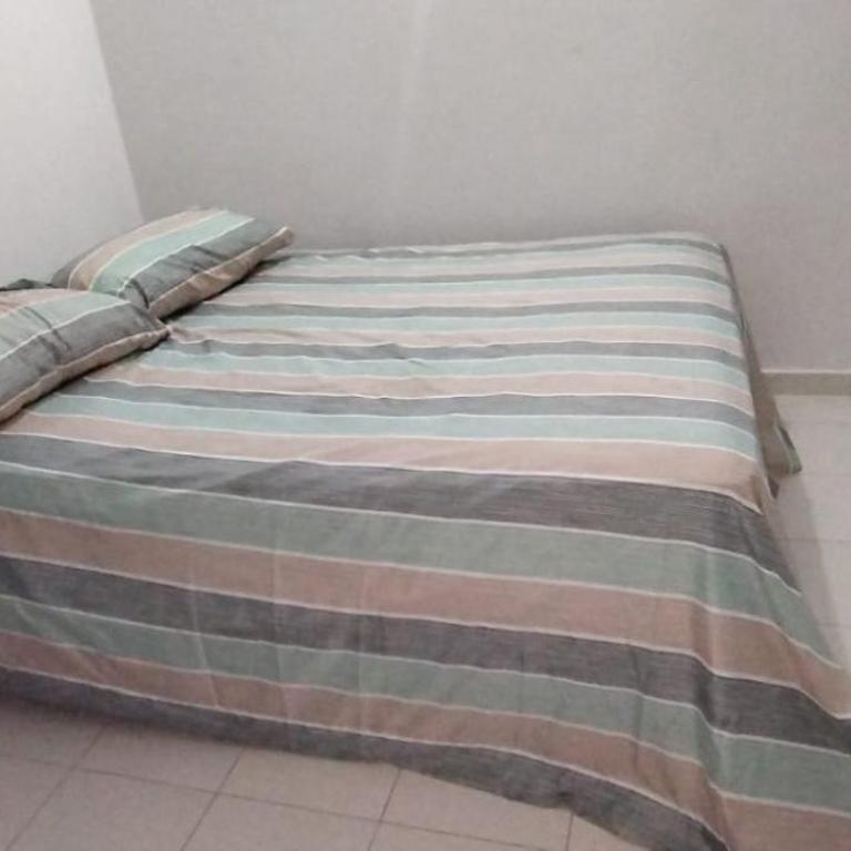 Hermoso Apartamento completamente amoblado - Three-Bedroom Apartment - 13