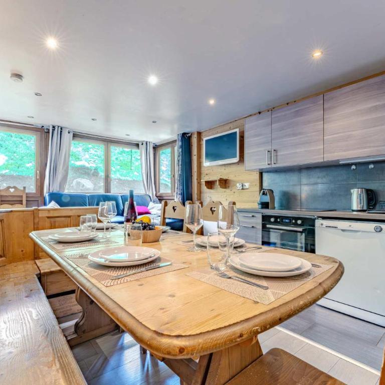 Spacious Ski-In Out apartment with Mountain Views - Apartment - 1