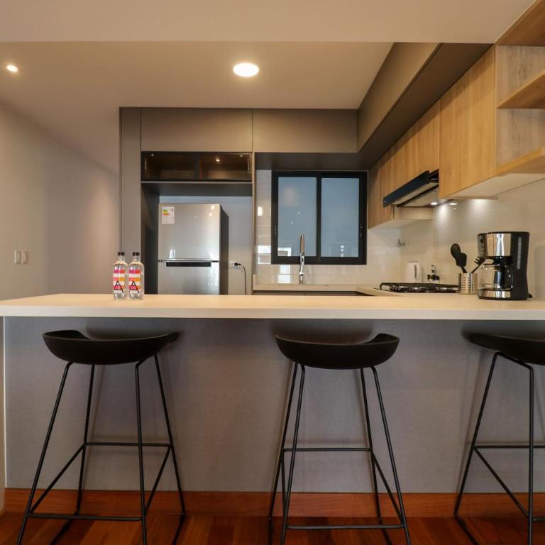 Premium 3BR with Balcony in Miraflores - Apartment - 3