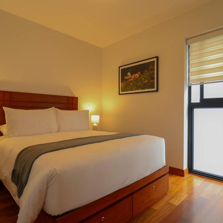 Premium 3BR with Balcony in Miraflores - Apartment - 22