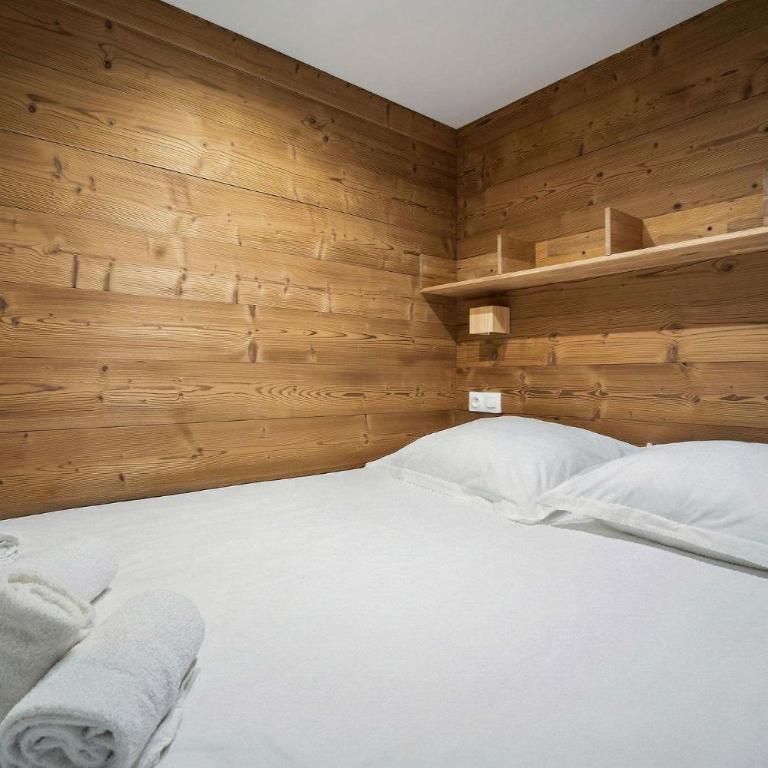 Cozy Renovated with Panoramic Mountain View - Apartment - 4